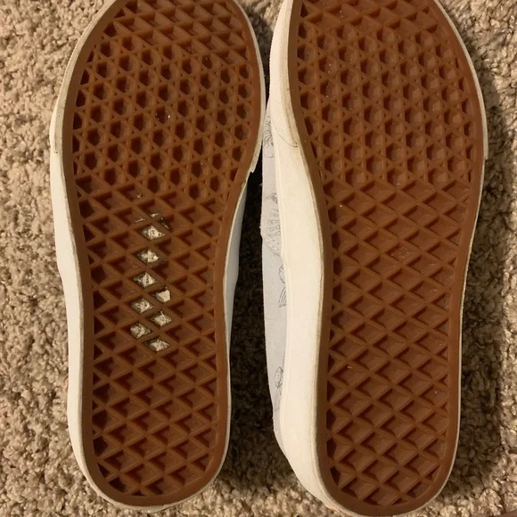 Vans - Picture 2 of 2